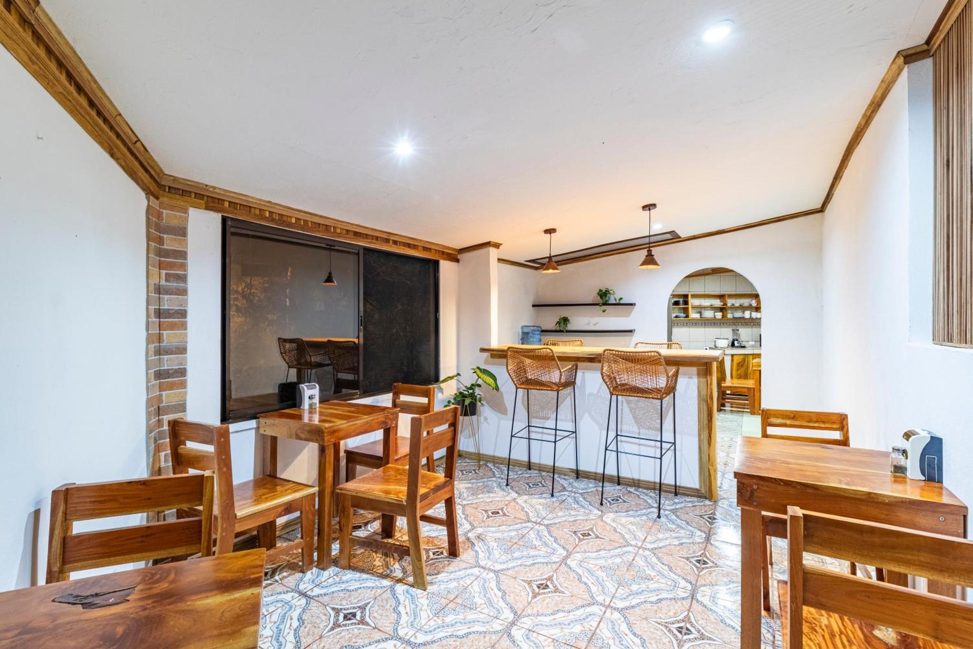Montefresco Boutique Hostel Monteverde Dış mekan fotoğraf